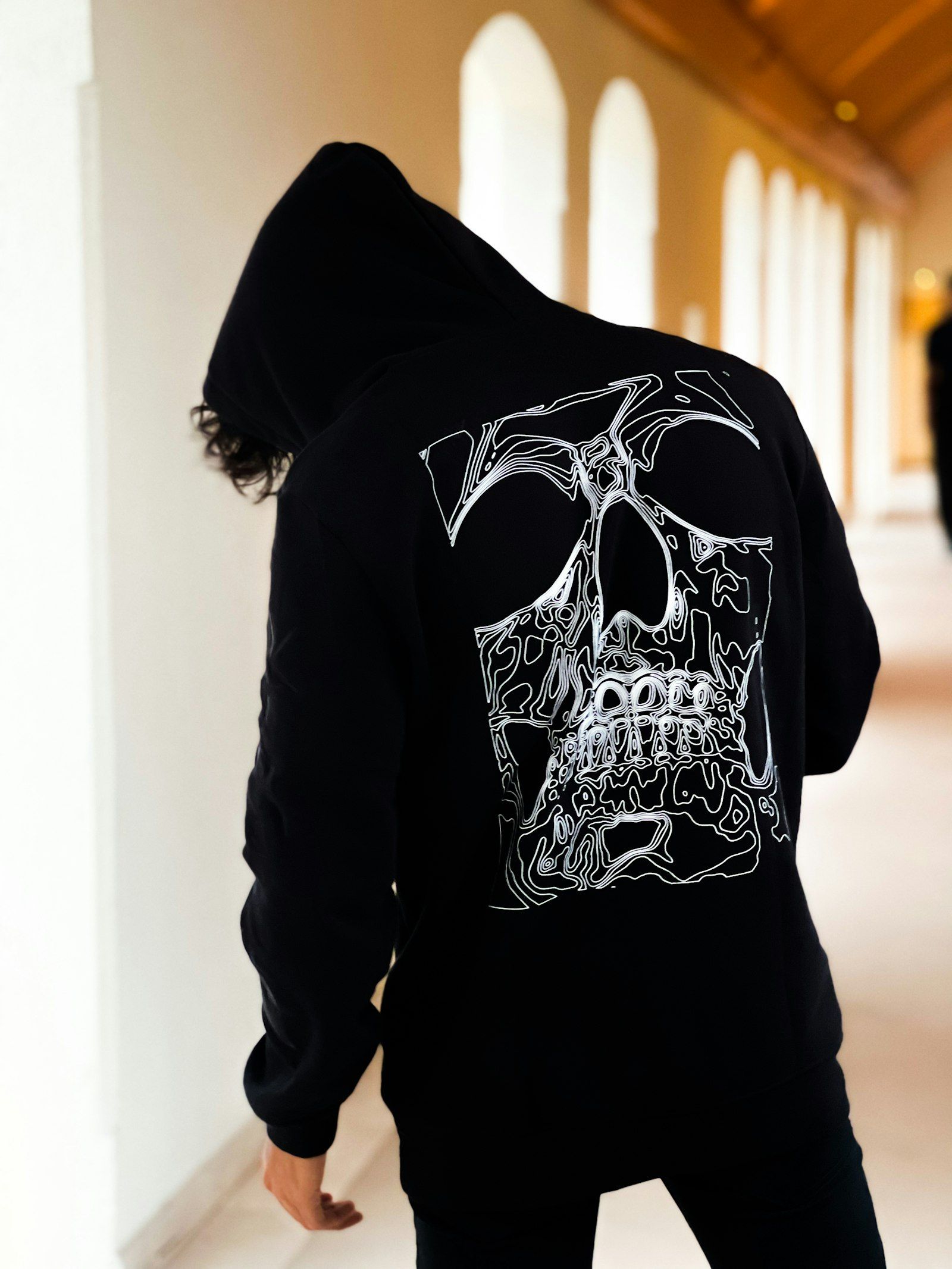 Sudadera de alto gramaje con la cresta mitsudomoe